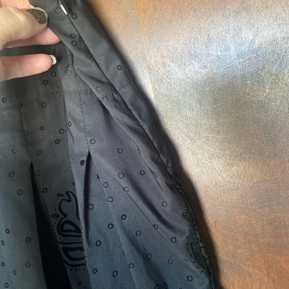 Gorgeous size 6 skirt - Picture 4 of 10